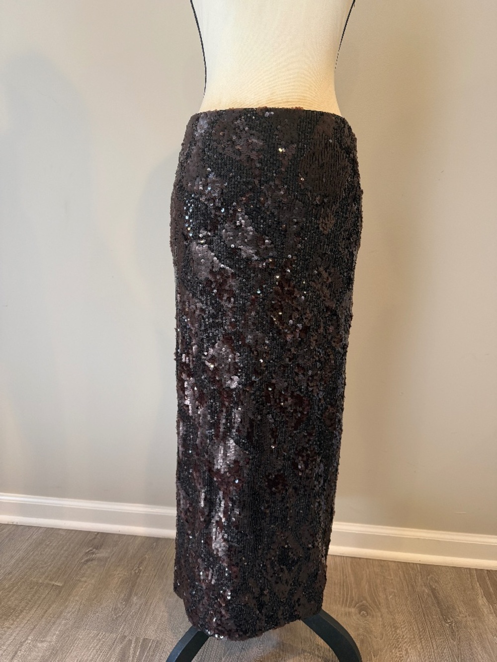Veronica Beard Koa Sequin Midi Skirt in Dark Currant color size 4